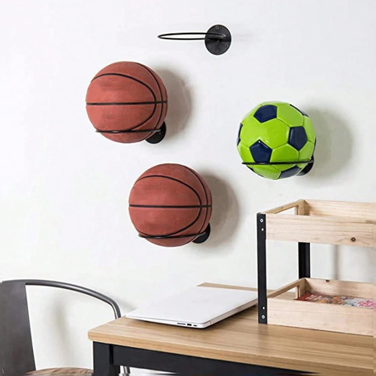 Sports Equipment Storage Rack - Support mural compact pour ballons de